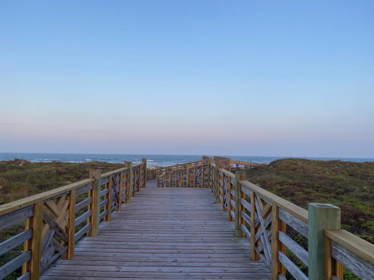 Lively Beach Κόρπους Κρίστι Εξωτερικό φωτογραφία
